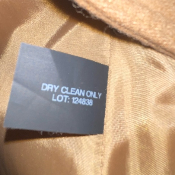 Michael Kors Tan Coat Seasonal Use Only NEW CONDITION - Picture 7 of 11